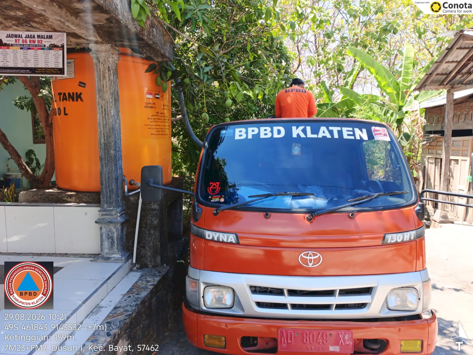 Droping Air Bersih 12 Tangki ke 2 Kecamatan, 4 Desa - Dampak Kekeringan