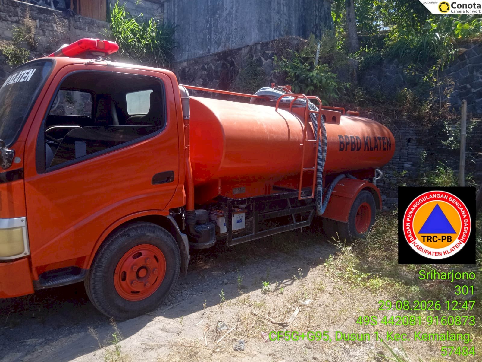 Droping Air Bersih 12 Tangki ke 2 Kecamatan, 4 Desa - Dampak Kekeringan