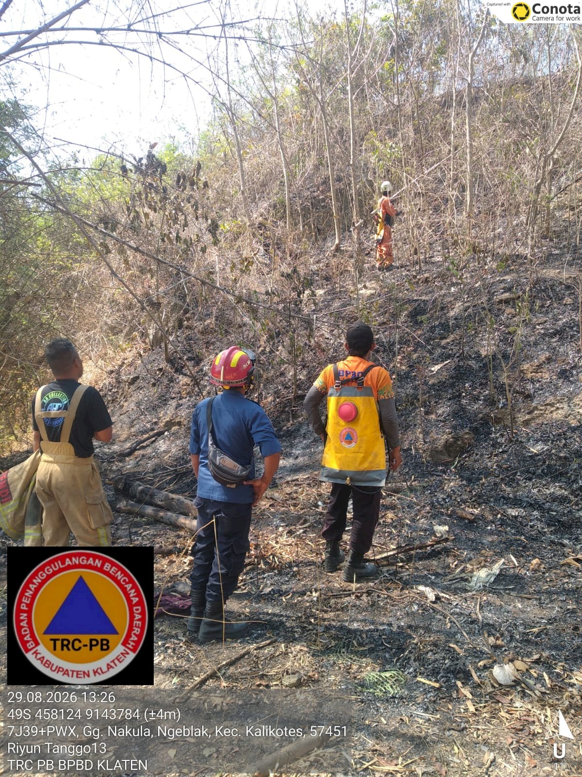Kebakaran Lahan seluas 100 m² di Desa Krakitan, Kecamatan Bayat
