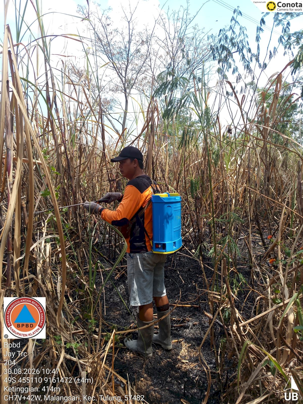 Kebakaran Lahan seluas 2 Ha di Desa Sudimoro, Kecamatan Tulung