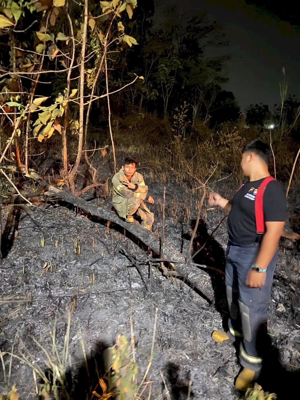 Kebakaran Lahan seluas  ± 400 m² di Desa Klampisan (Area Persawahan), Desa Kalangan, Kecamatan Pedan