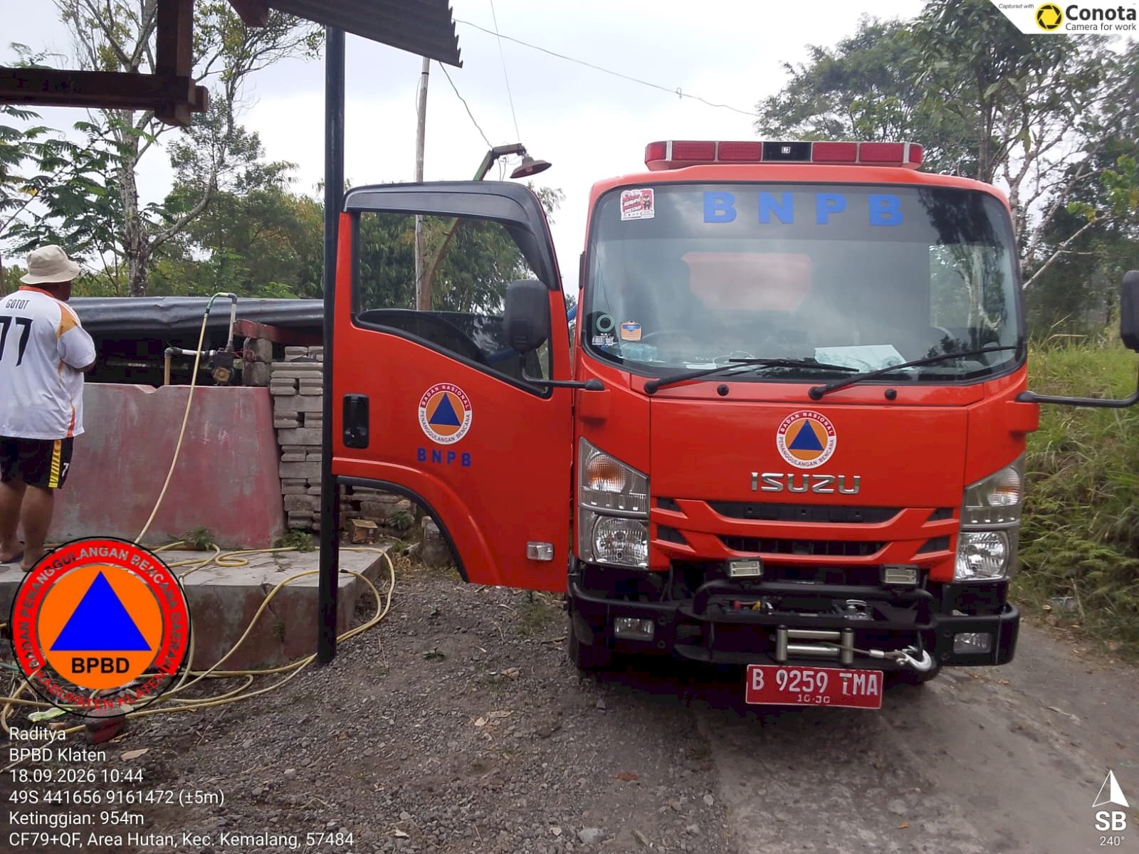 Droping Air Bersih 12 Tangki / 60.000 Liter ke 2 Kecamatan, 4 Desa - Dampak Kekeringan